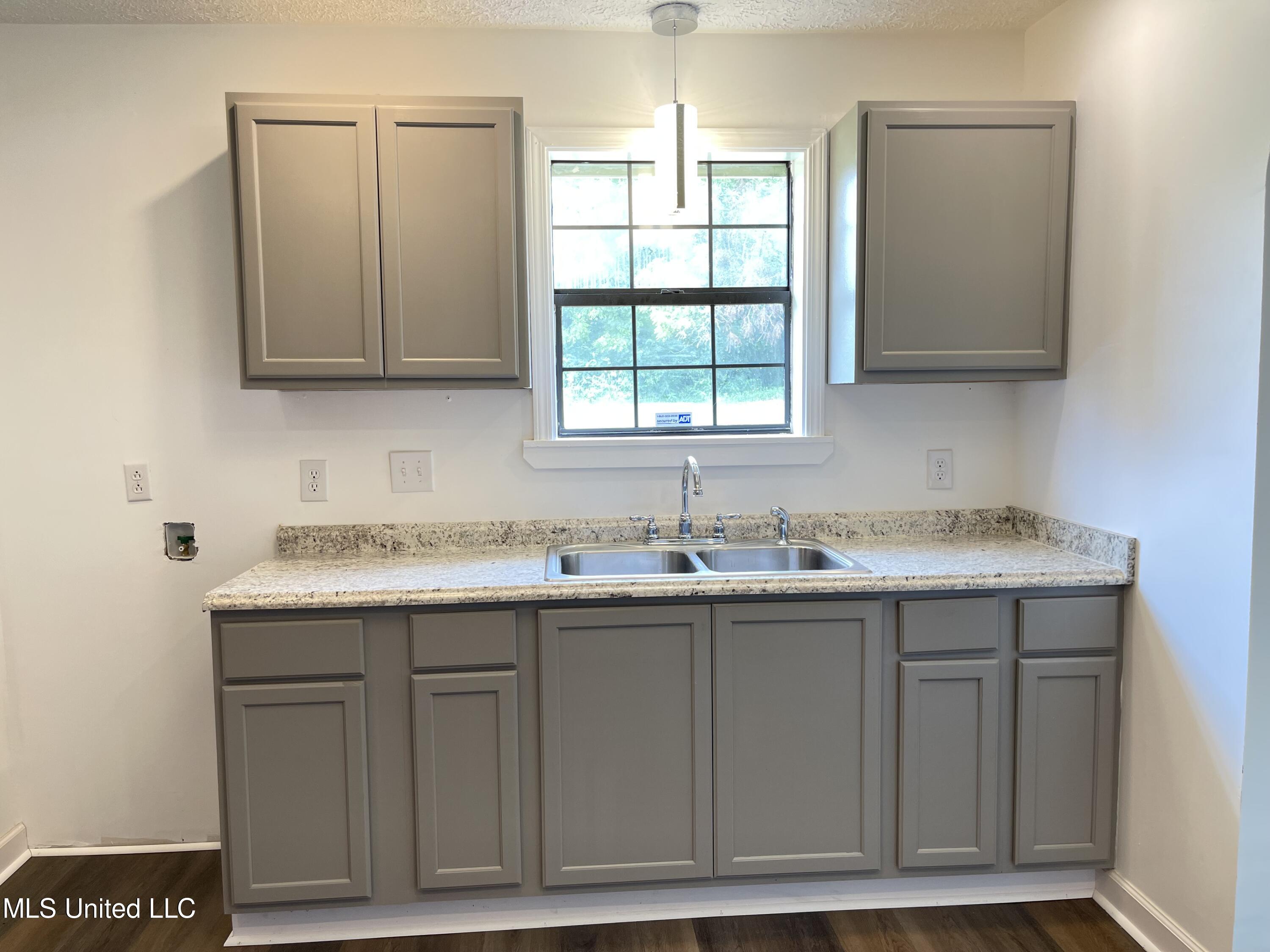 5733 Lucius Taylor Road Como, MS 38619 - Photo 9 of 13 kitchen