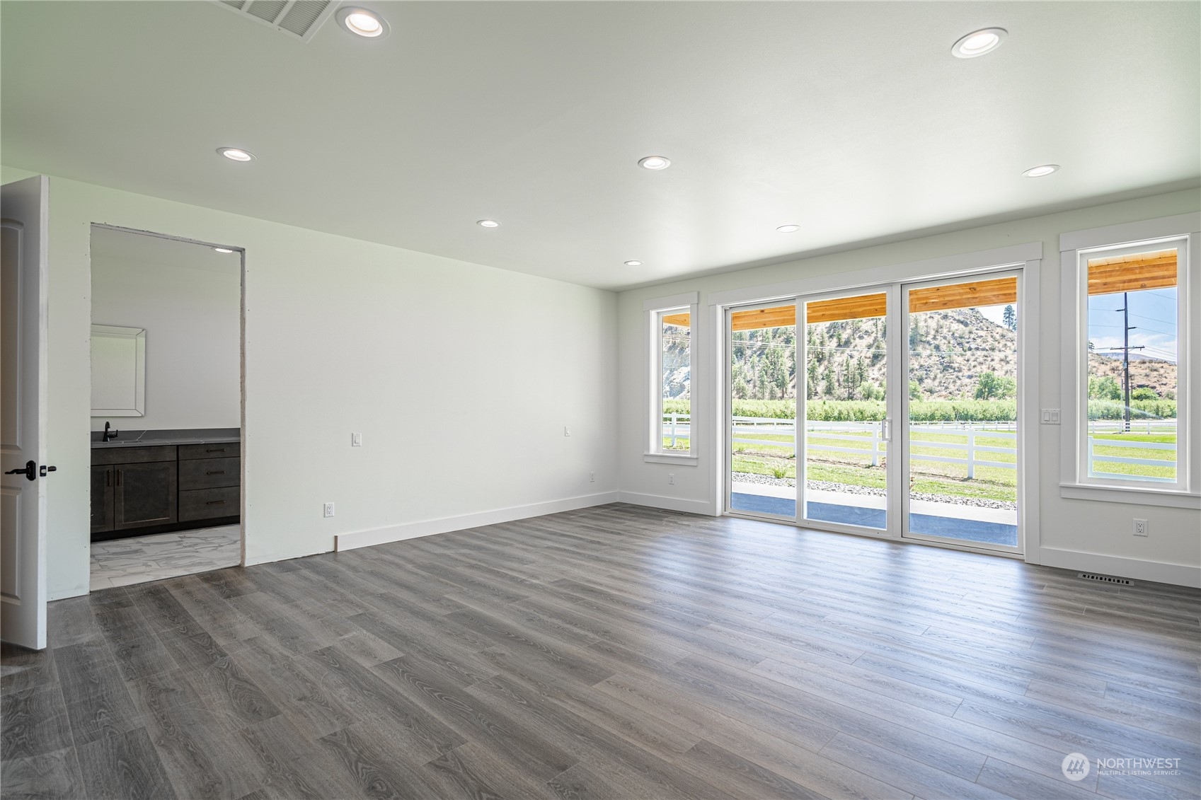 1275 Apple Acres Road Chelan, WA 98816 - Photo 14 of 38 Gallery Image 14