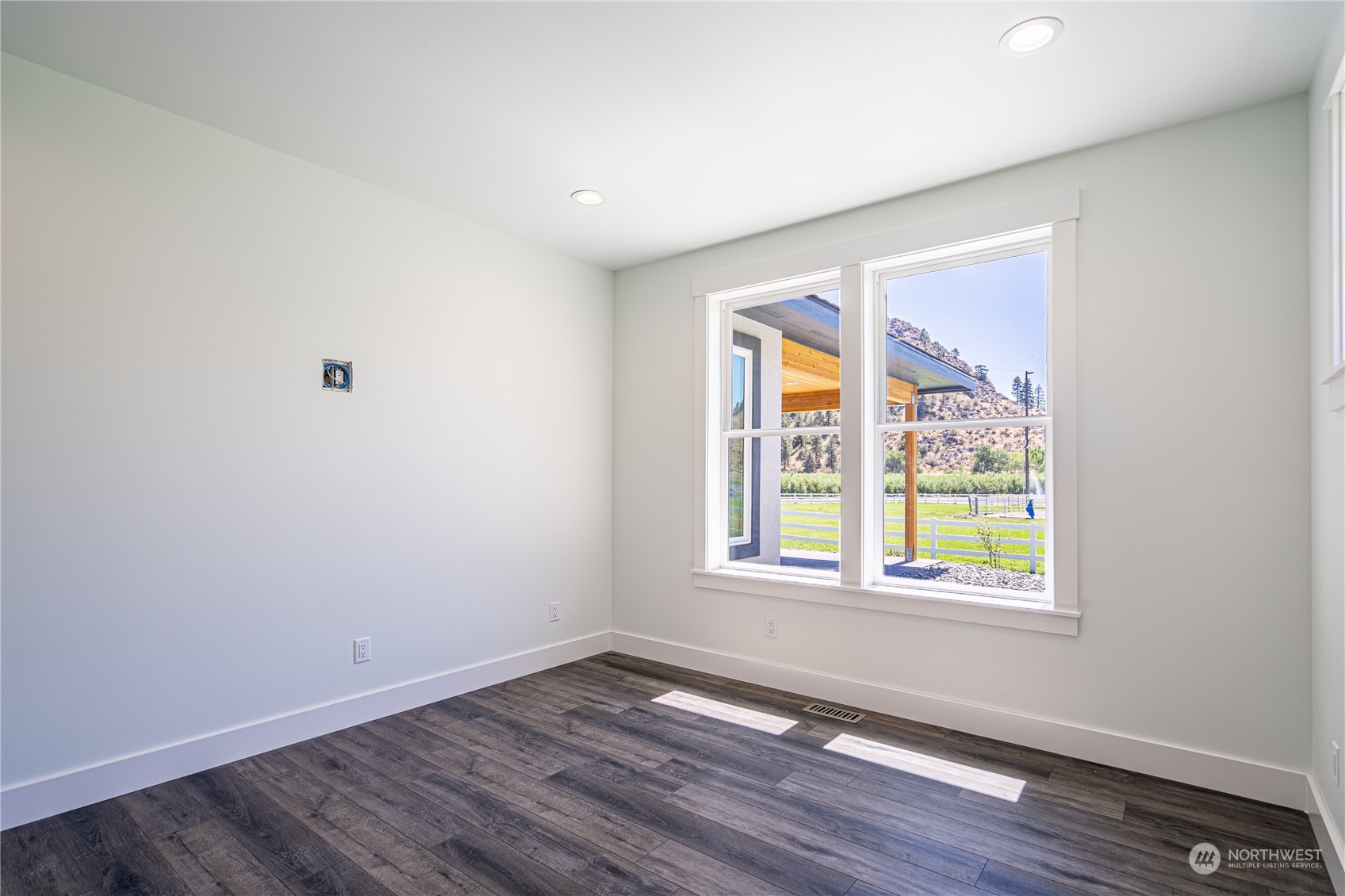 1275 Apple Acres Road Chelan, WA 98816 - Photo 21 of 38 Gallery Image 21