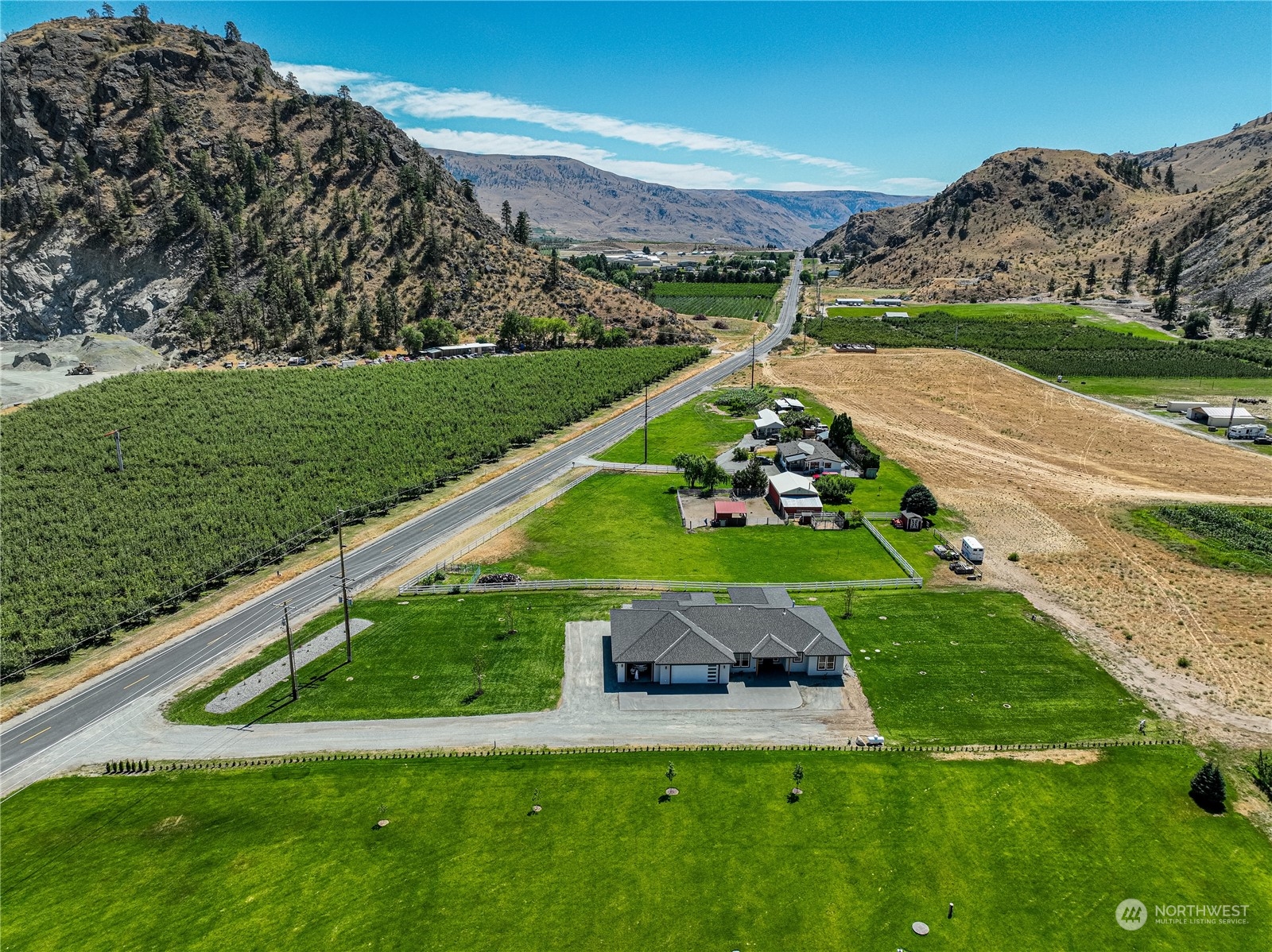 1275 Apple Acres Road Chelan, WA 98816 - Photo 34 of 38 Gallery Image 34