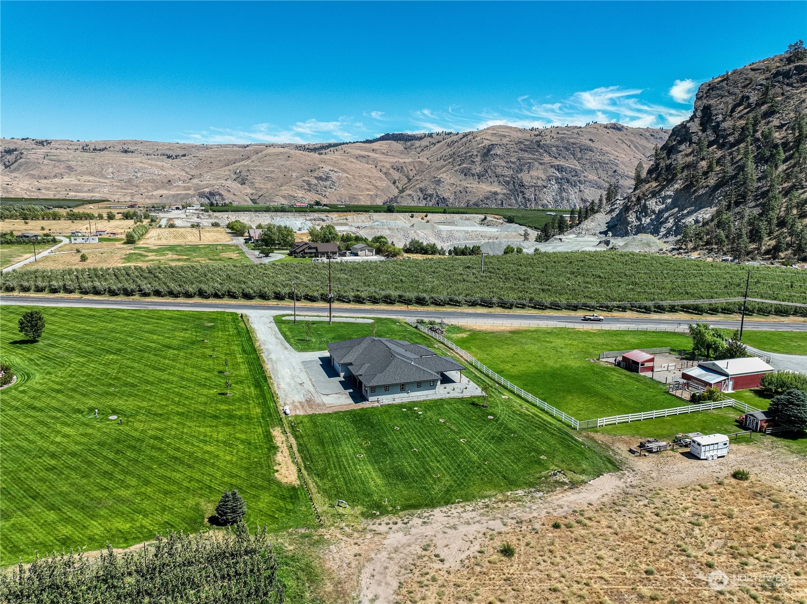 1275 Apple Acres Road Chelan, WA 98816 - Photo 35 of 38 Gallery Image 35
