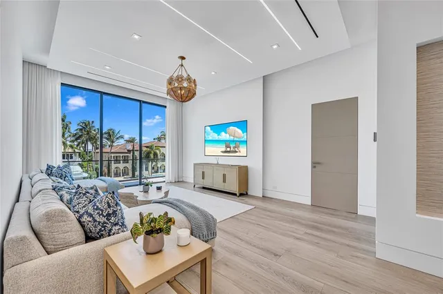 $16,950,000 | 408 Coral Way, Fort Lauderdale, FL 33301