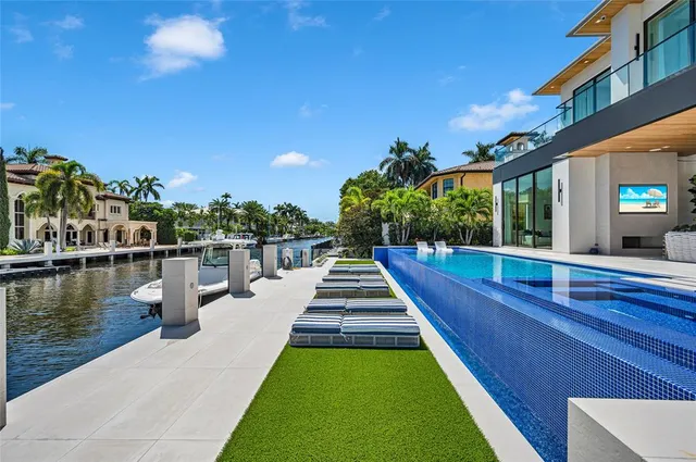 $16,950,000 | 408 Coral Way, Fort Lauderdale, FL 33301