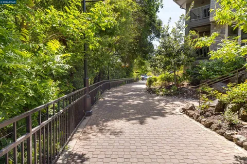 $1,099,000 | 1000 Dewing Avenue, Unit 115, Lafayette, CA 94549