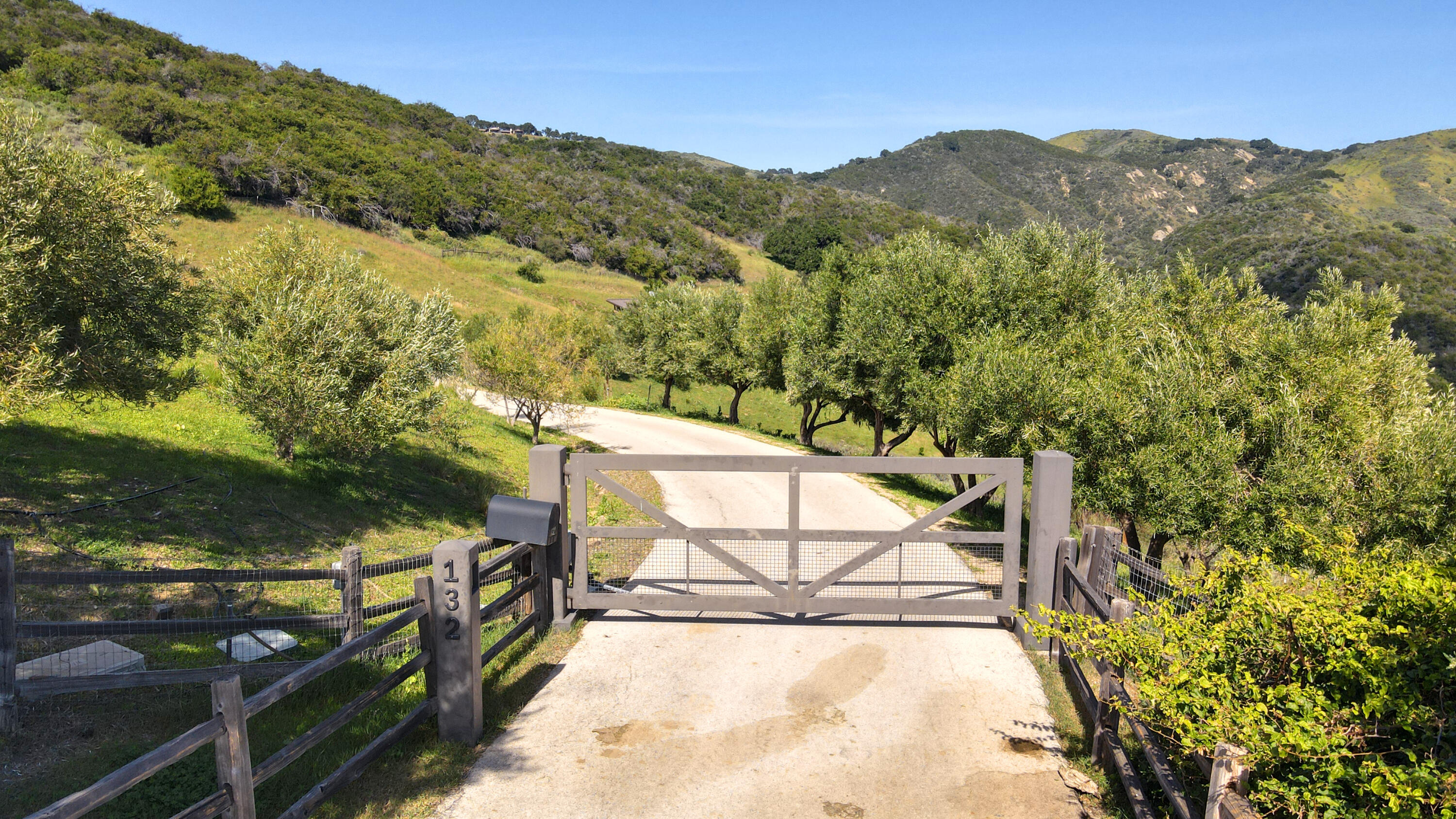 132 Hollister Ranch Road Goleta, CA 93117 - Photo 23 of 35 gate