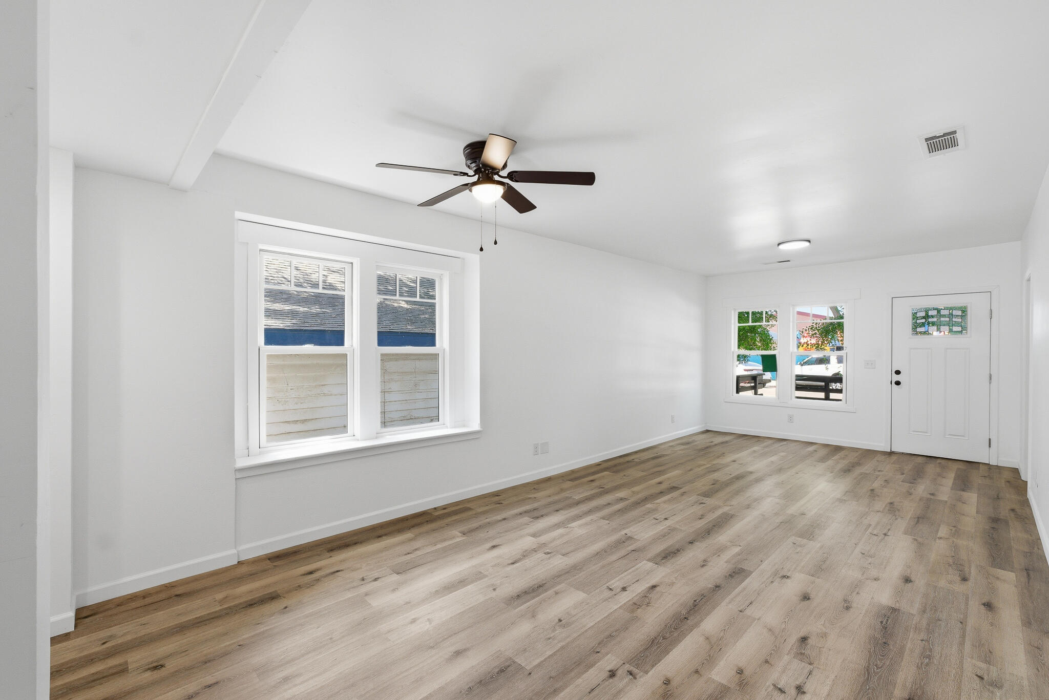 313 C Street Exeter, CA 93221 - Photo 6 of 28