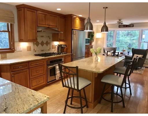 11 Heath Road Merrimac, MA 01860 - Photo 3 of 25