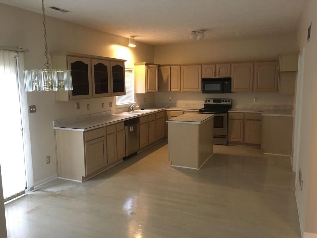 10515 Hawks Ridge Court Fishers, IN 46037 - Photo 3 of 14 Gallery Image 3