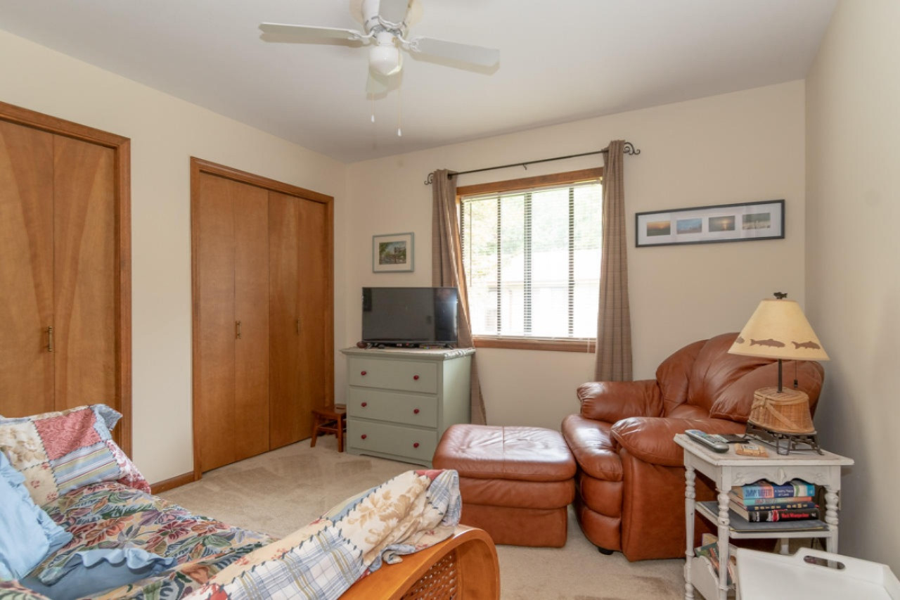 5202 Green Meadow Road Kalamazoo, MI 49009 - Photo 13 of 21 5202 Green Meadow-12