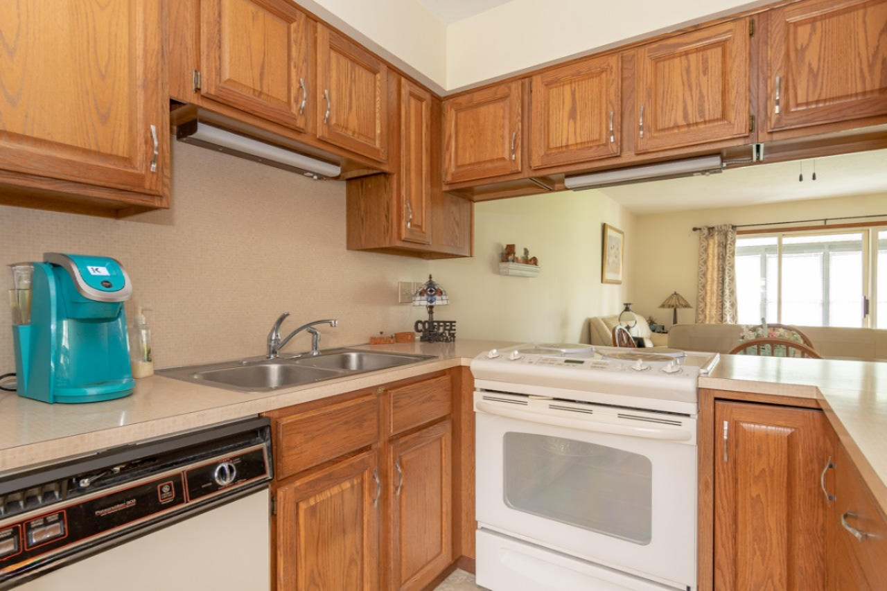 5202 Green Meadow Road Kalamazoo, MI 49009 - Photo 4 of 21 5202 Green Meadow-1