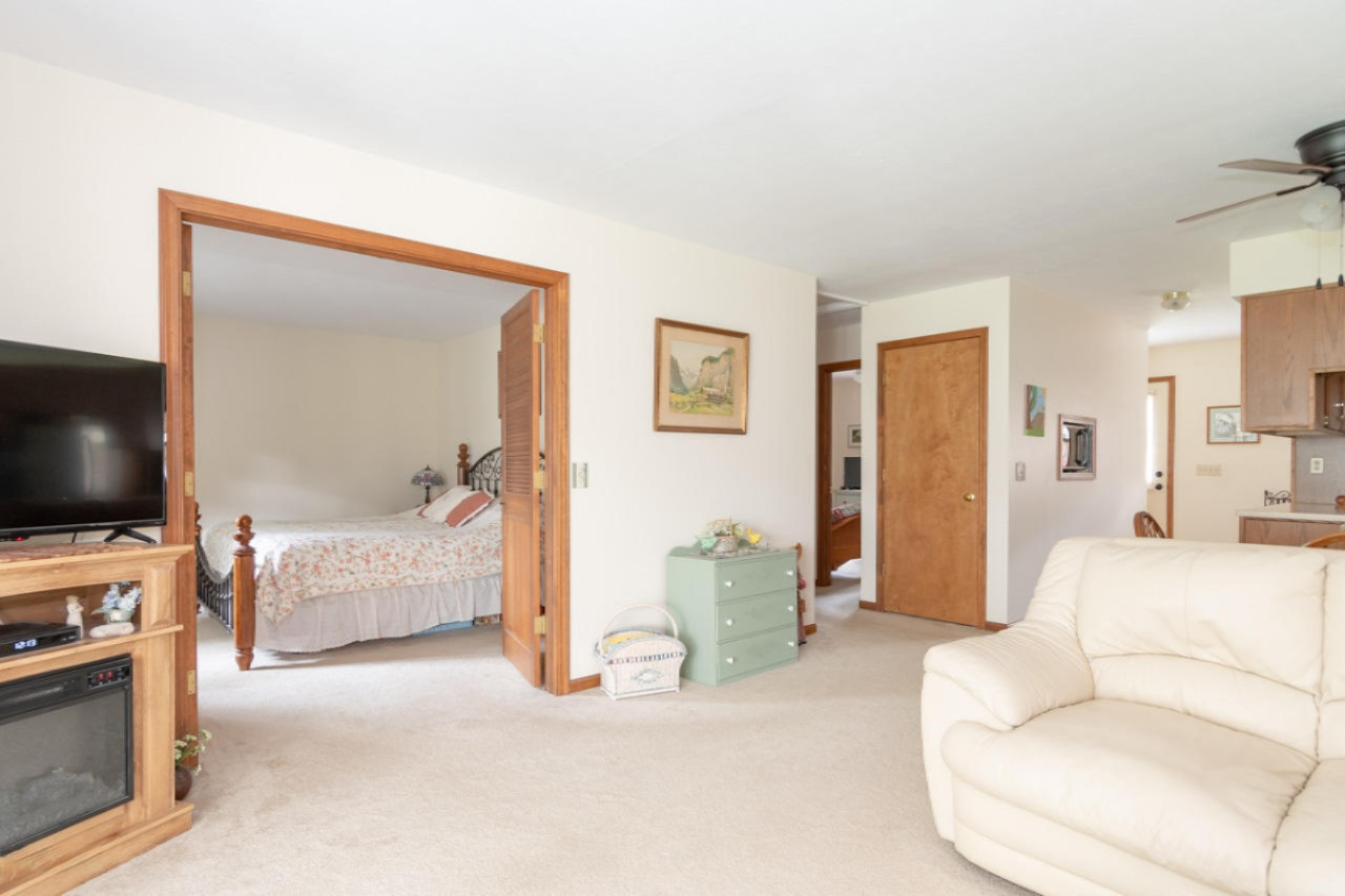 5202 Green Meadow Road Kalamazoo, MI 49009 - Photo 10 of 21 5202 Green Meadow-8