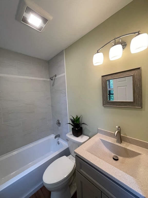 178 Shore Road East Brookfield, MA 01515 - Photo 11 of 24