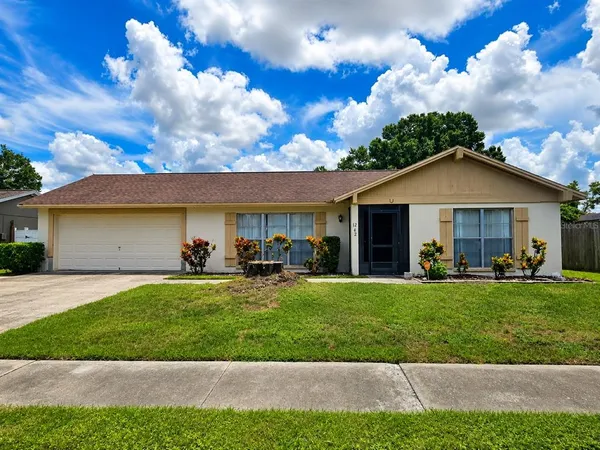 $2,300 | 12412 Cardiff Drive, Tampa, FL 33625
