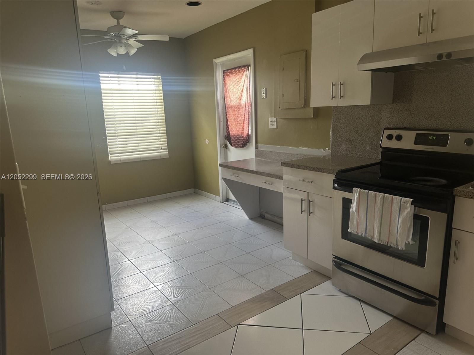 15061 Southwest 299th Street Homestead, FL 33033 - Photo 5 of 6