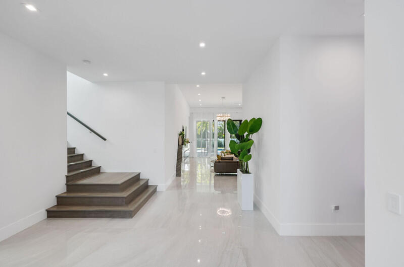 260 Northeast 3rd Street Boca Raton, FL 33432 - Photo 13 of 87 stairs