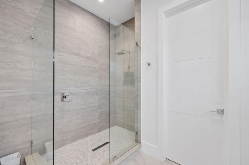 260 Northeast 3rd Street Boca Raton, FL 33432 - Photo 59 of 87 visitor bath view 2