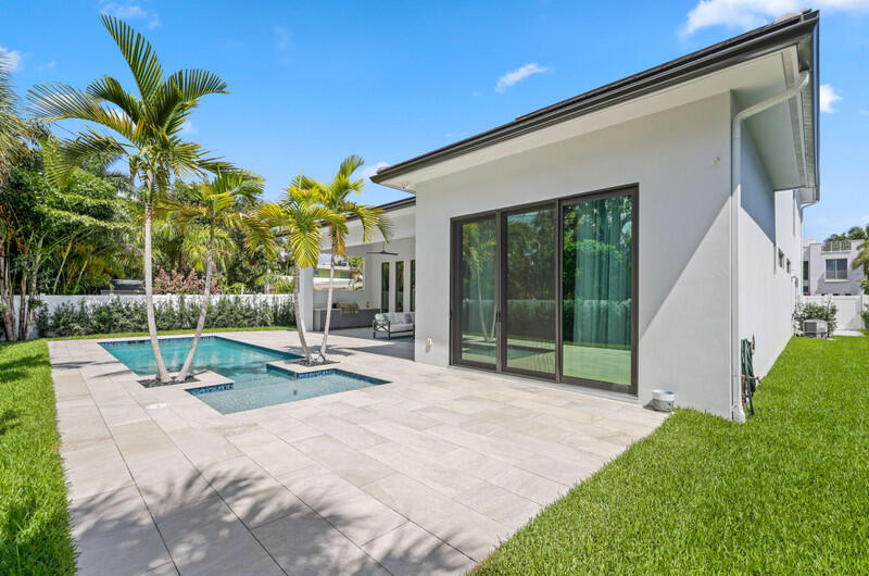 260 Northeast 3rd Street Boca Raton, FL 33432 - Photo 69 of 87 pool 5