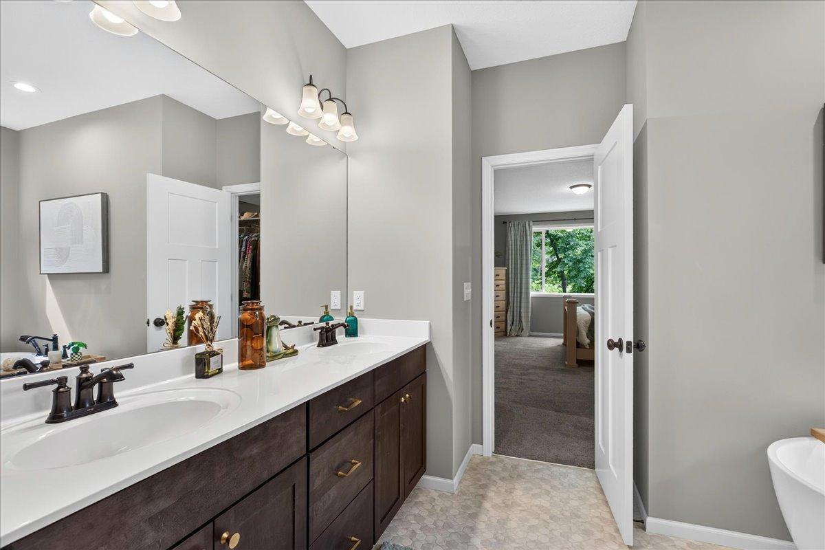 3129 Vale Circle Southwest Prior Lake, MN 55372 - Photo 25 of 34 Gallery Image 25