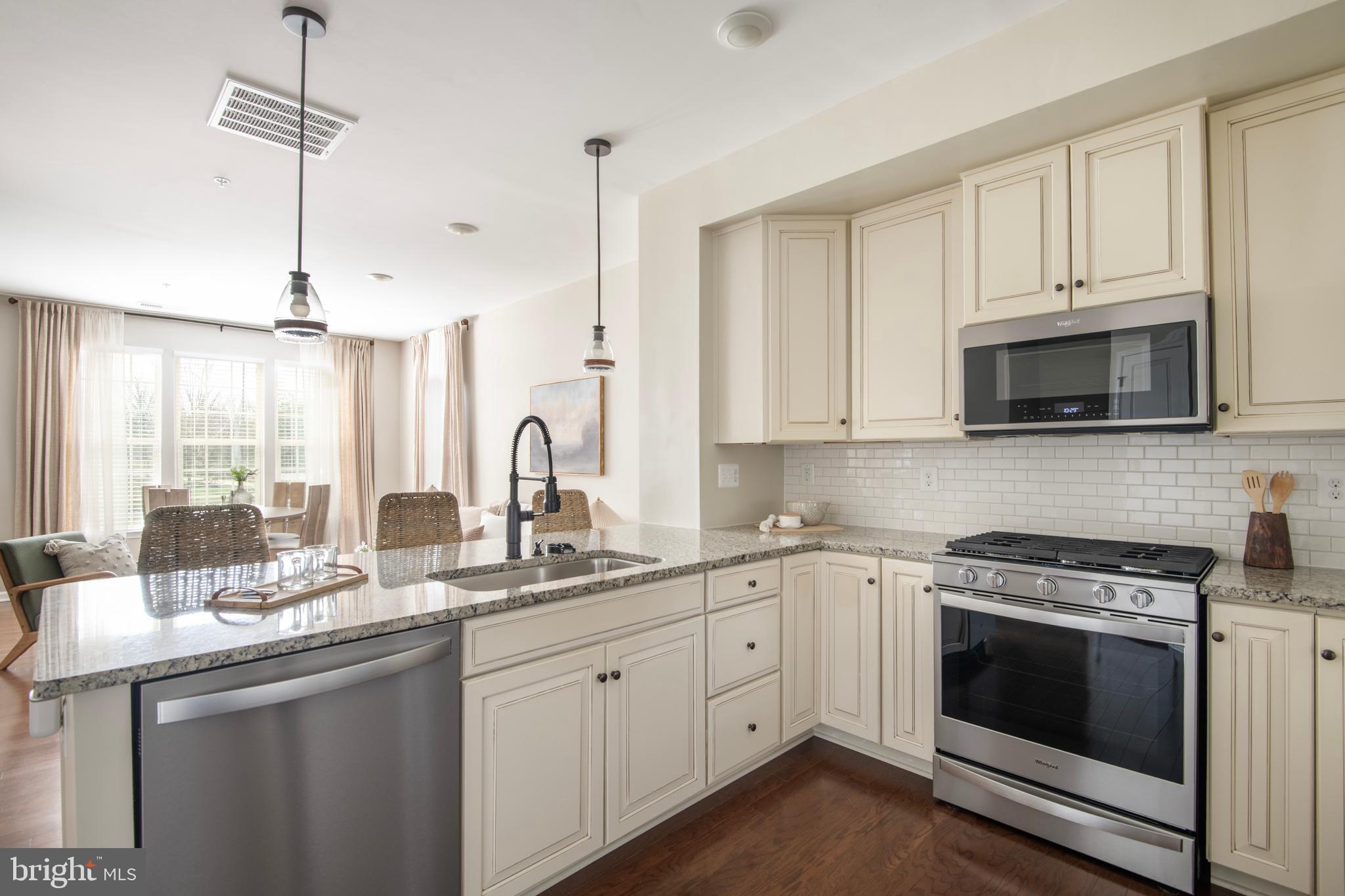 8033 Orchard Grove Road Odenton, MD 21113 - Photo 13 of 50