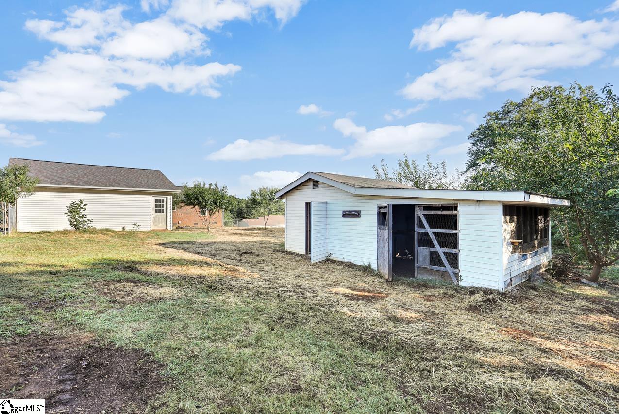351 Hudson Water Road Greer, SC 29651 - Photo 29 of 34 Gallery Image 29