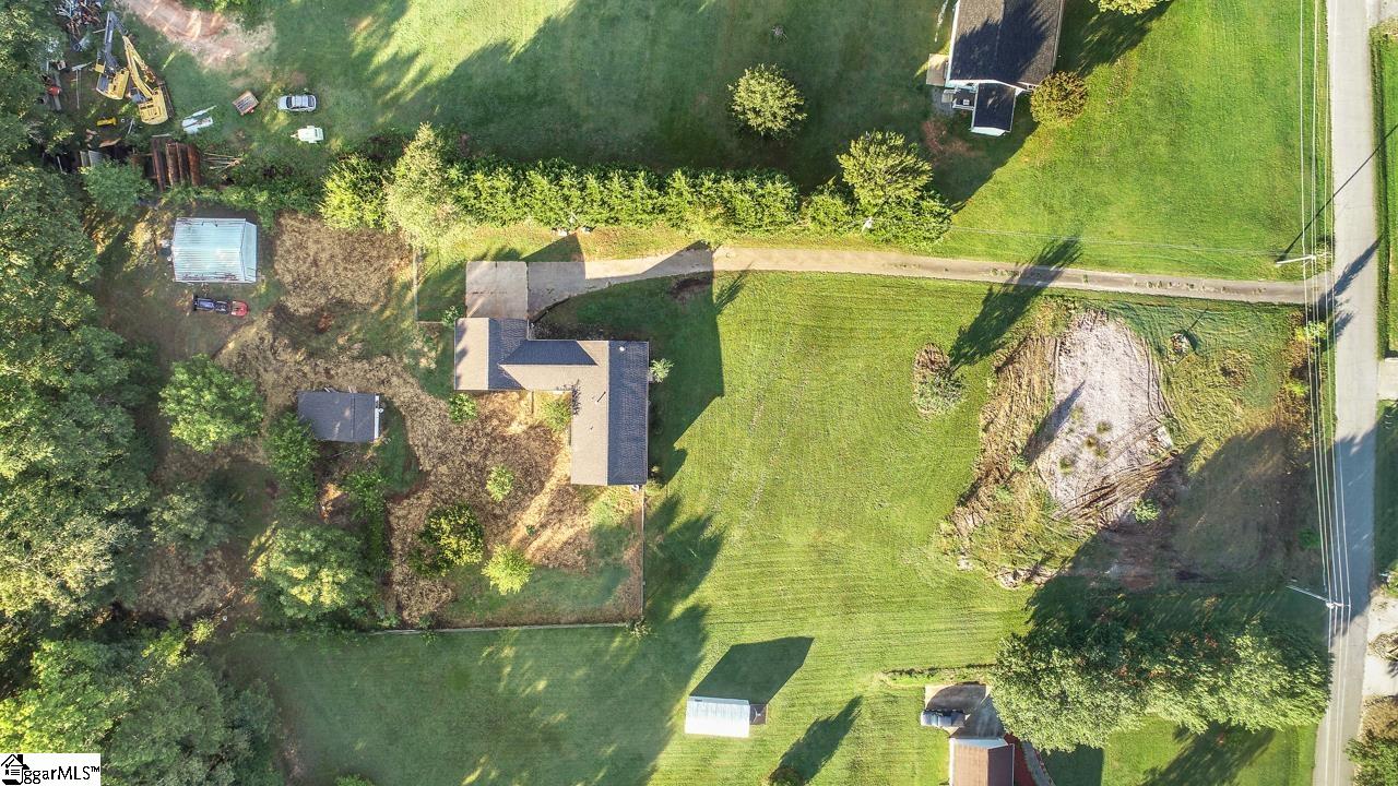 351 Hudson Water Road Greer, SC 29651 - Photo 4 of 34 Gallery Image 4
