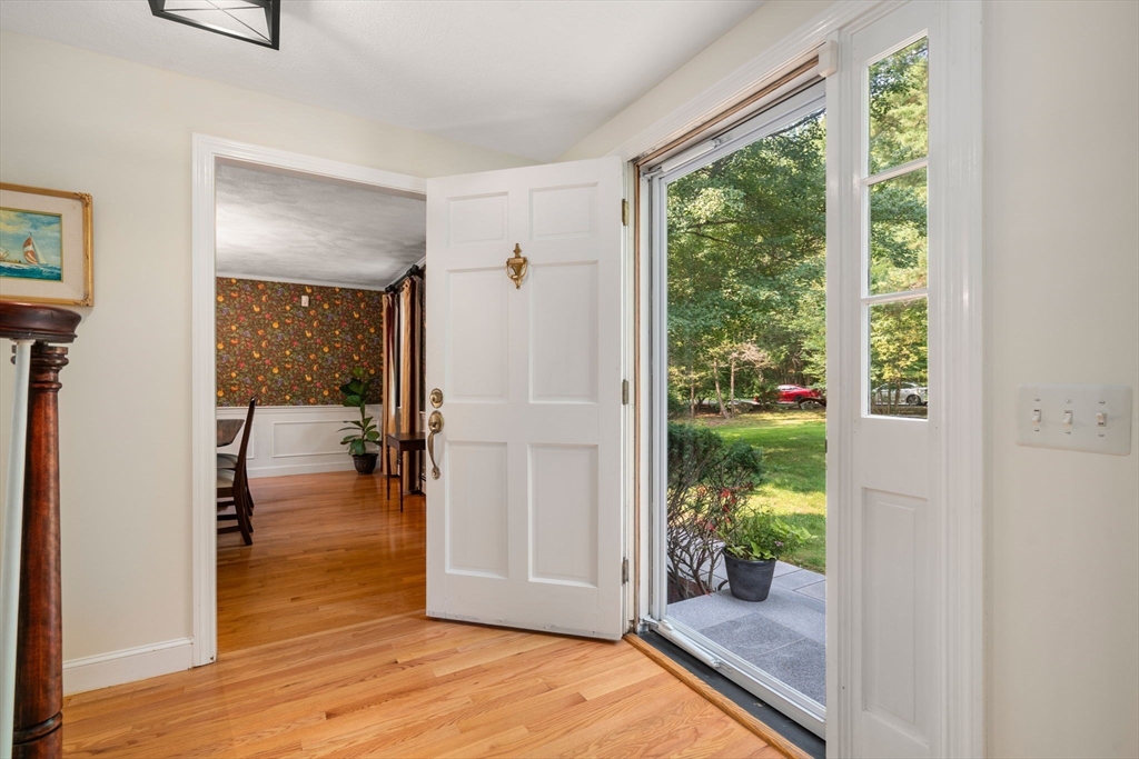 25 Russett Hill Road Sherborn, MA 01770 - Photo 18 of 34 Gallery Image 18