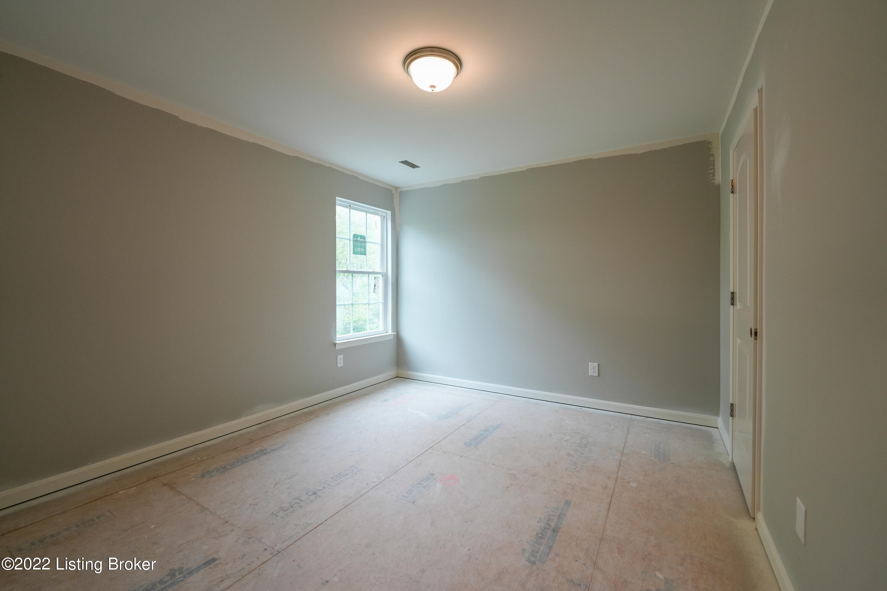 8406 Gateway Run Road Louisville, KY 40229 - Photo 20 of 27 131 PW-29