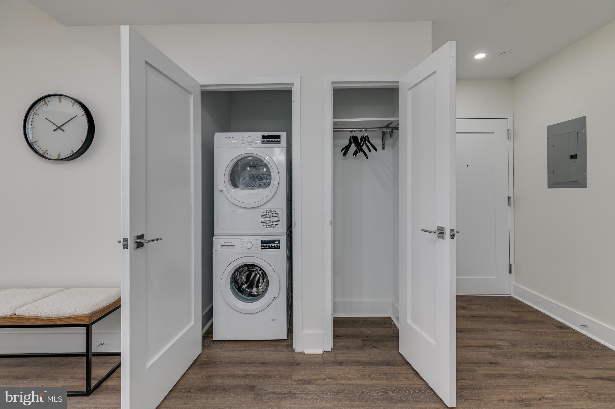 150 South Independence Mall West, Unit 403 Philadelphia, PA 19106 - Photo 15 of 19 a view of a livingroom with washer and dryer