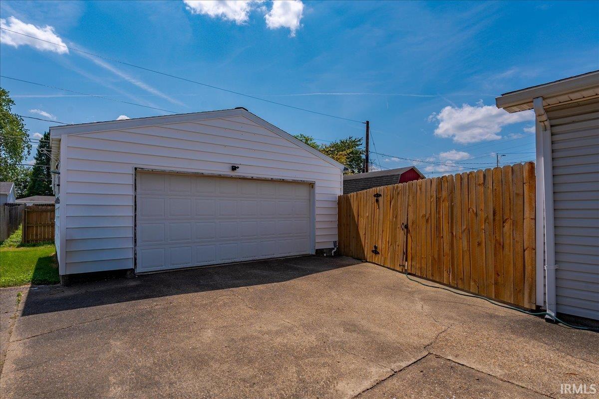 712 Lexington Road Evansville, IN 47710 - Photo 21 of 26 Gallery Image 21