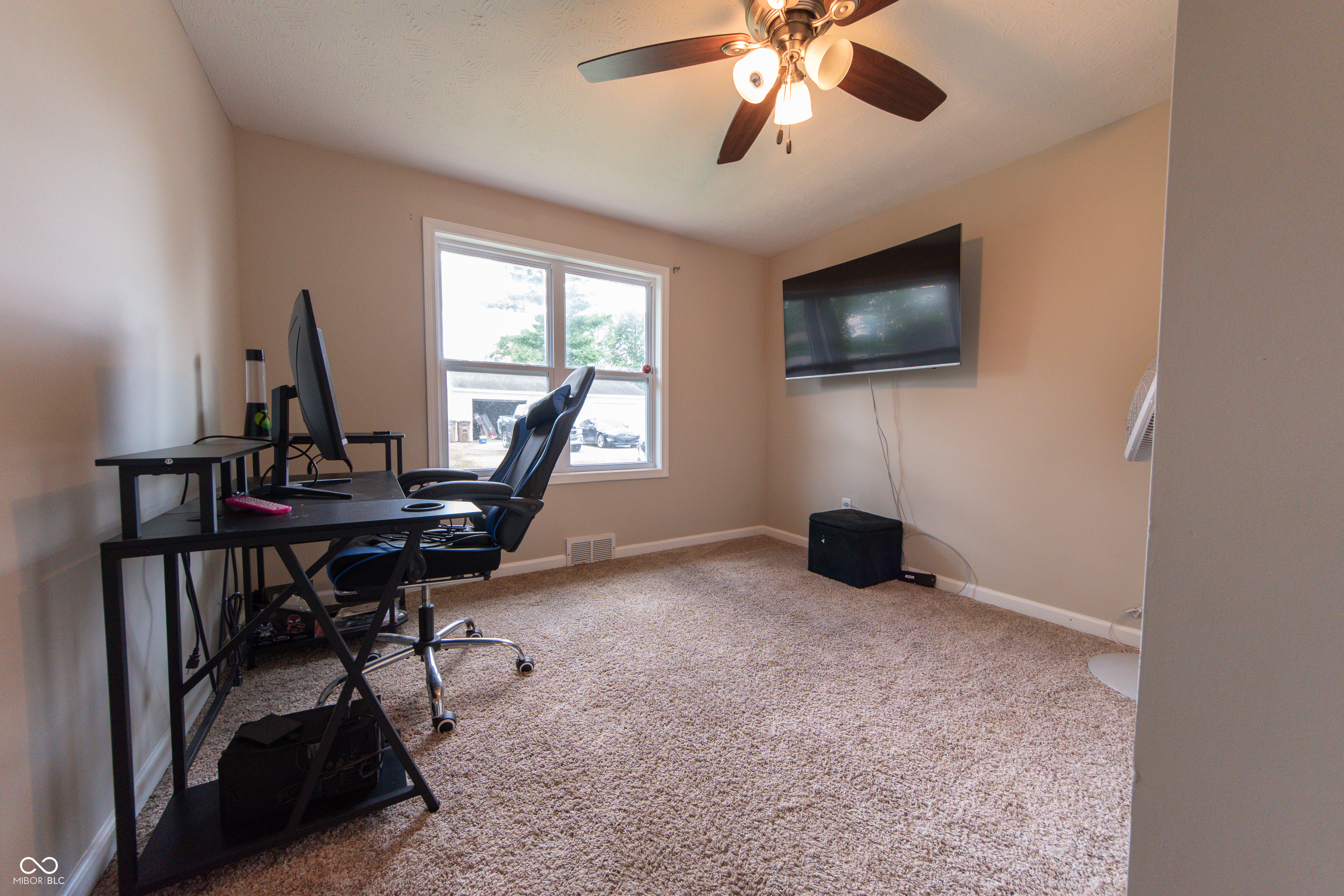 649 Collier Street Columbus, IN 47201 - Photo 14 of 28