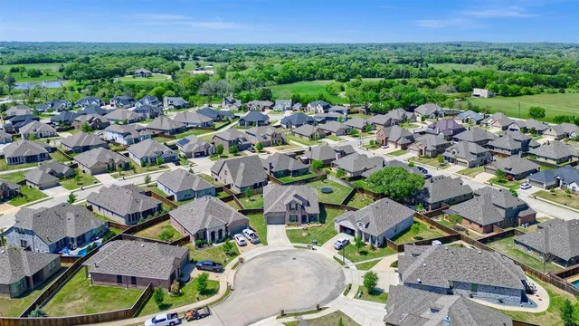 $610,000 | 3705 Magnolia Court, Denison, TX 75020