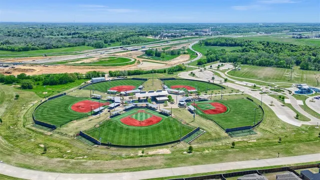 $610,000 | 3705 Magnolia Court, Denison, TX 75020