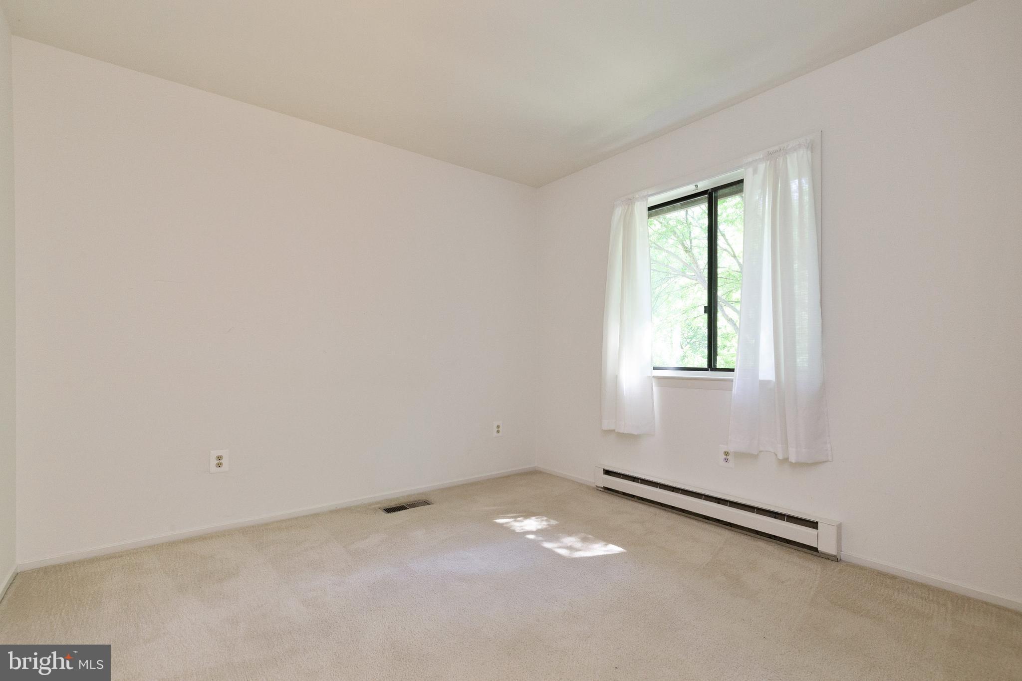 2115 Glencourse Lane Reston, VA 20191 - Photo 28 of 42 Gallery Image 28