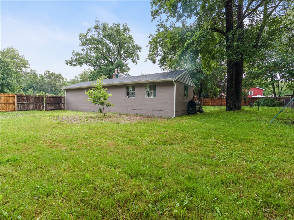 3 Barbara Road Glocester, RI 02814 - Photo 10 of 14