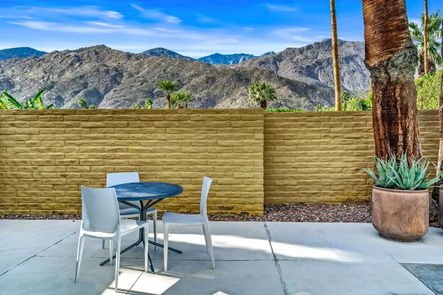 $499,000 | 1611 South Calle Palo Fierro, Unit 4, Palm Springs, CA 92264
