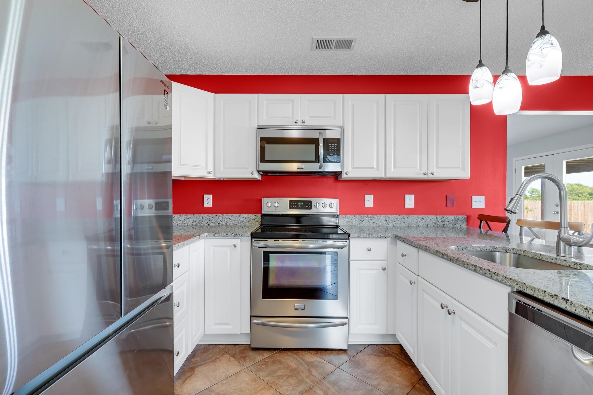 8980 Sherman Road Foley, AL 36535 - Photo 7 of 32