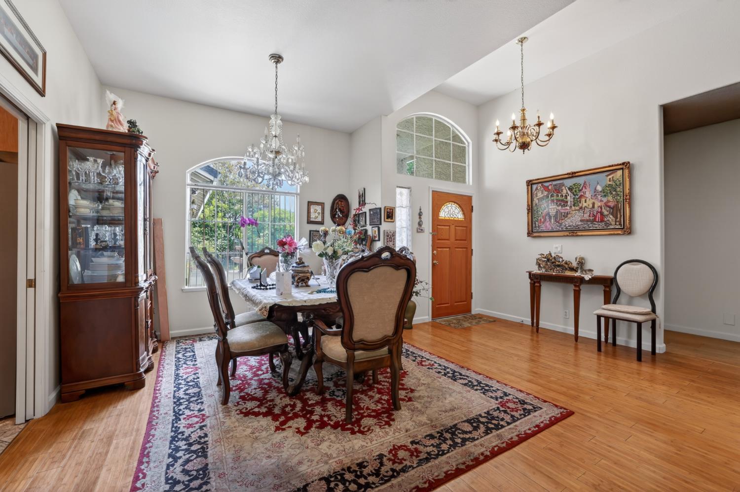 6141 Hall Lane Carmichael, CA 95608 - Photo 5 of 36