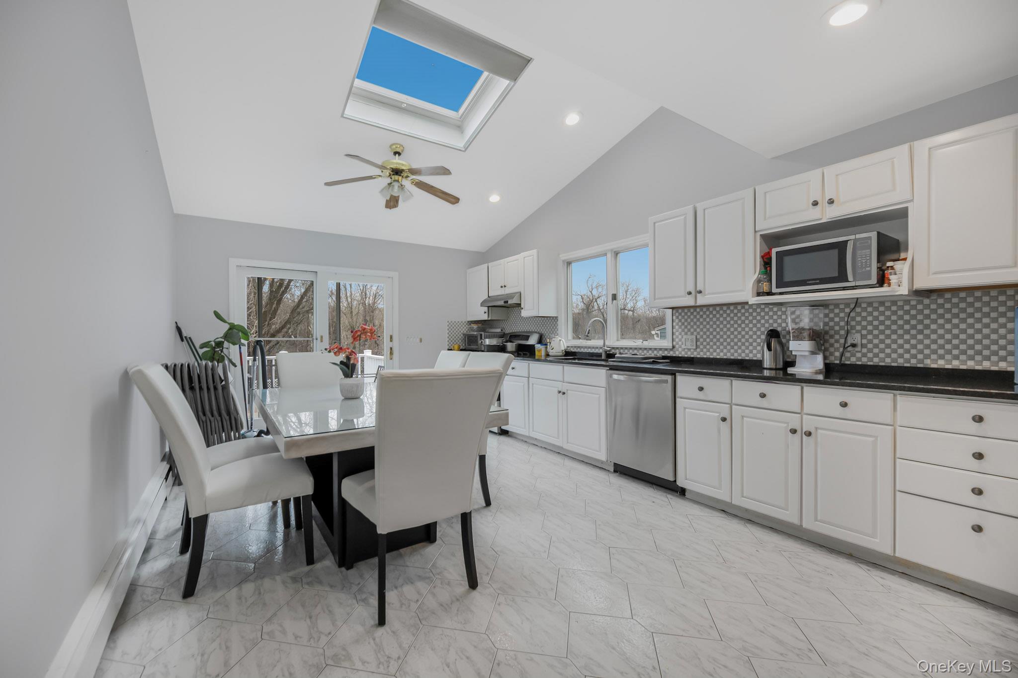 40 Roanoke Avenue Rye Brook, NY 10573 - Photo 15 of 29