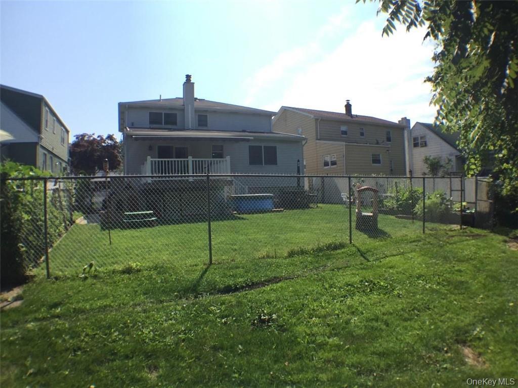 40 Roanoke Avenue Rye Brook, NY 10573 - Photo 5 of 29