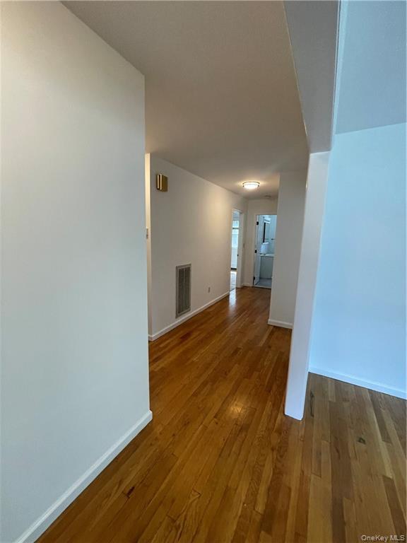 40 Roanoke Avenue Rye Brook, NY 10573 - Photo 9 of 29