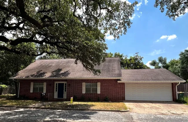 $315,000 | 235 West Lower Line Street, La Grange, TX 78945
