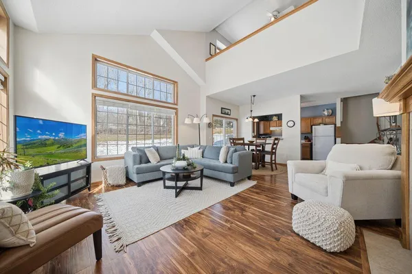$284,800 | 12975 Echo Lane, Apple Valley, MN 55124