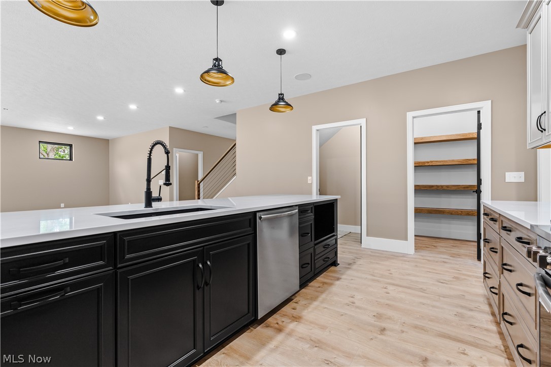 1091 Wadsworth Road Medina, OH 44256 - Photo 13 of 50
