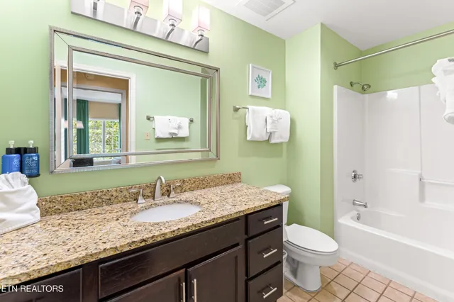 $319,500 | 225 Collier Drive, Unit 1215, Sevierville, TN 37862