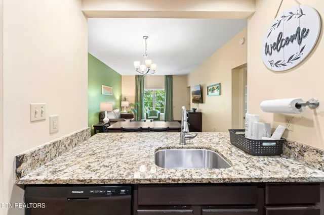 $319,500 | 225 Collier Drive, Unit 1215, Sevierville, TN 37862