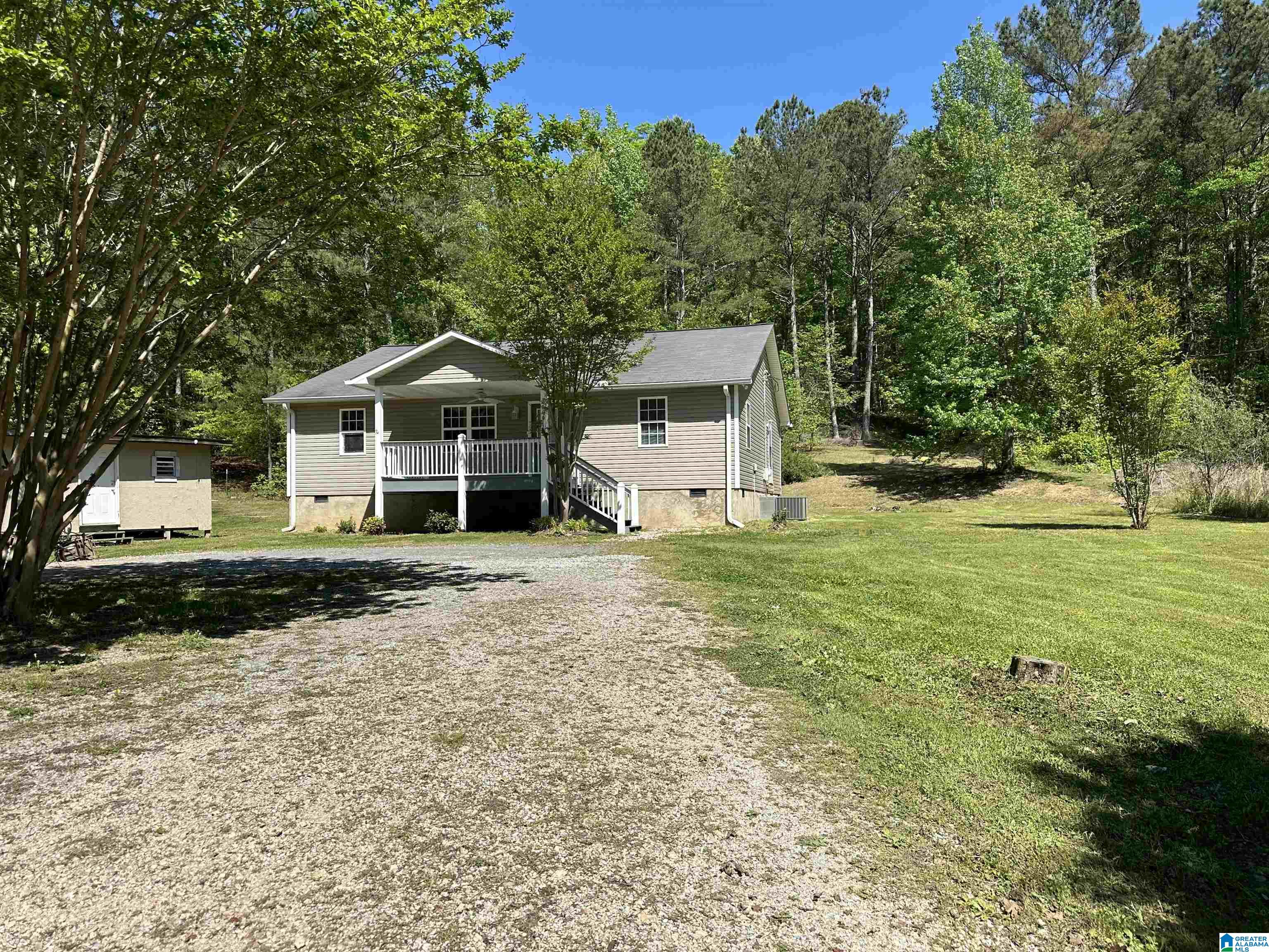 2060 Vaughn Road Altoona, AL 35952 - Photo 2 of 17
