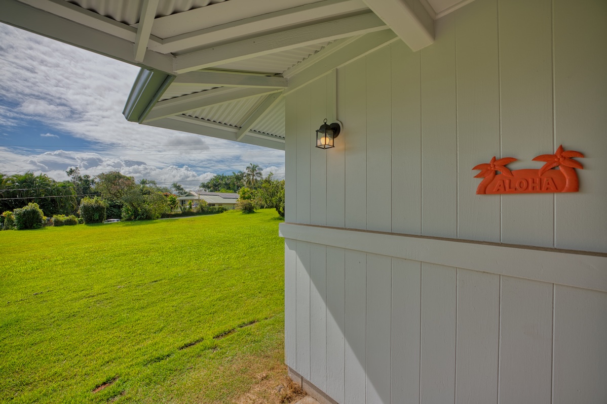 27-296 Ka'ie'ie Road Papaikou, HI 96781 - Photo 25 of 28 a view of a back yard