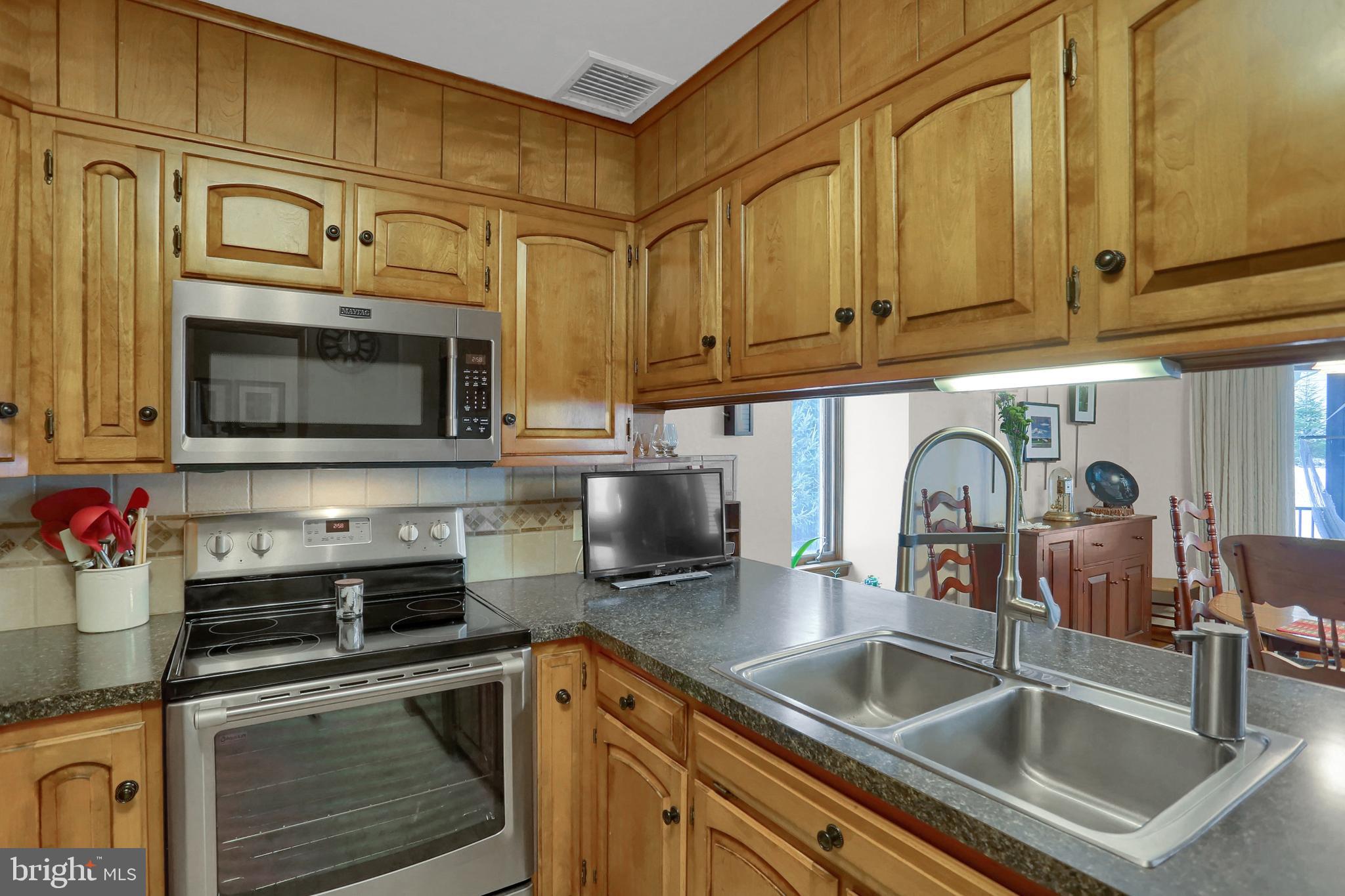 1744 Conard Road Lancaster, PA 17602 - Photo 5 of 24 Kitchen 3