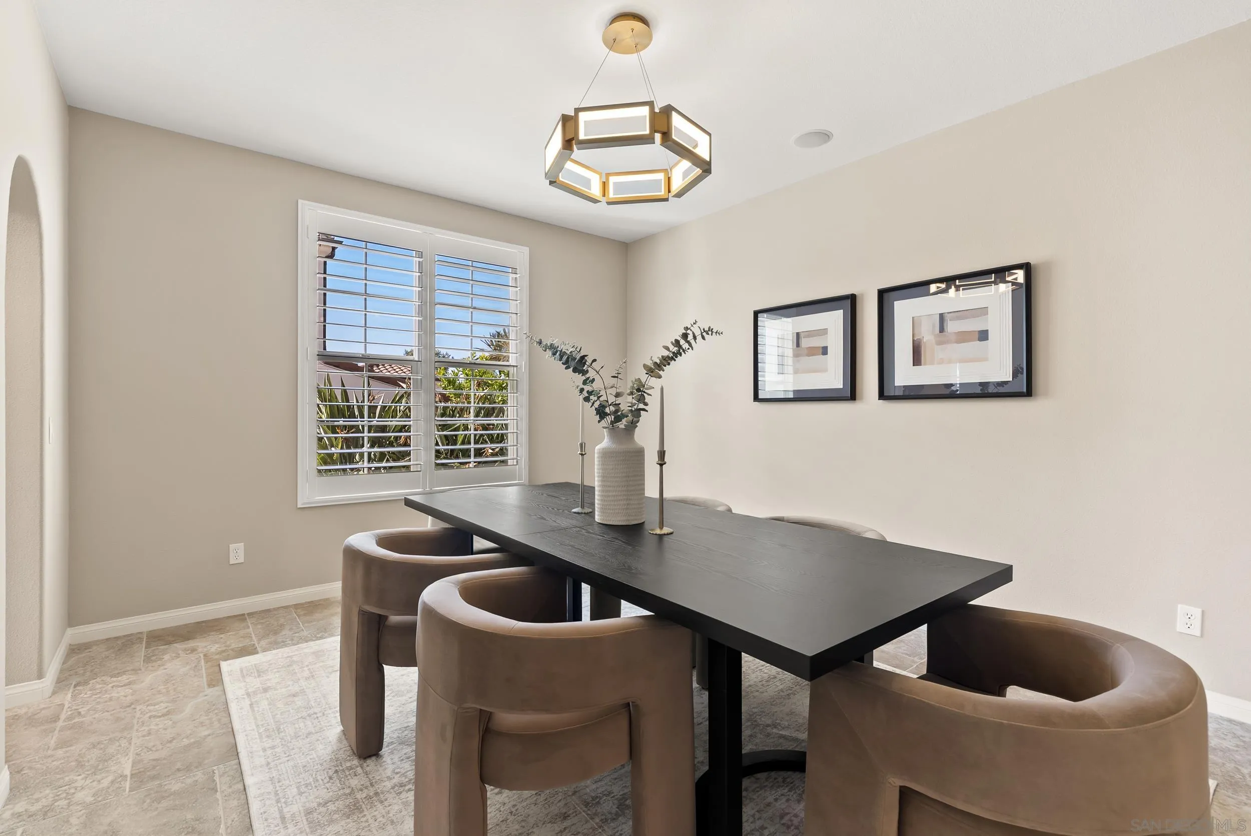 7663 Circulo Sequoia Carlsbad, CA 92009 - Photo 8 of 34