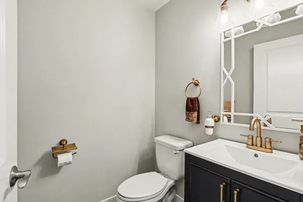 $425,000 | 555 South Winding Drive, Waterford, MI 48328